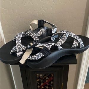 Chaco sandals Black/White size 8